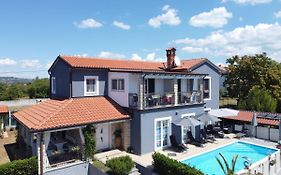 Lavanda House With Apartments